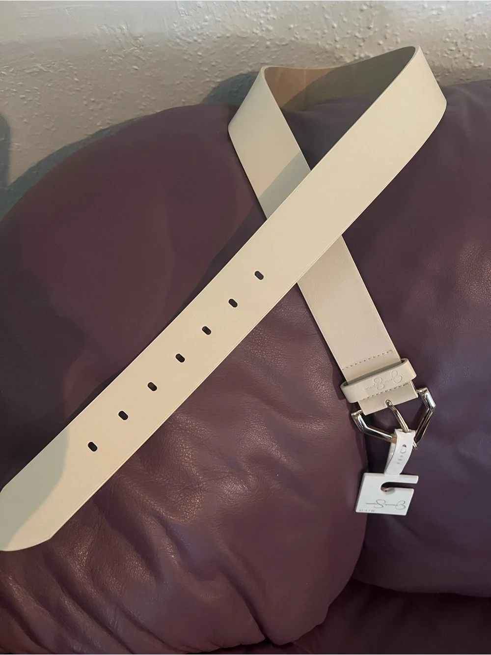 Jessica Simpson Cream Leather Belt with Silver Buckle